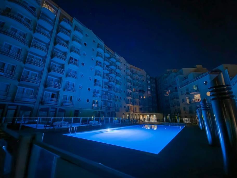 Cozy Studio With Pool Close To The Sea Ostende Kültér fotó